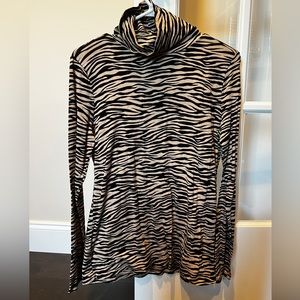 Loft zebra print thin cotton turtleneck shirt size M
